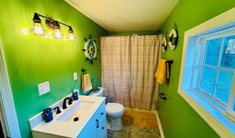 507 S Poplar St, Adel, GA 31620
