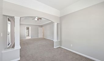 107 Walkabout Dr, Aberdeen, NC 28315