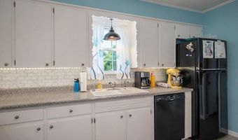 2009 Washington Ave, Baxter Springs, KS 66713