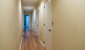 220 Lake Shore Dr, Alma, GA 31510