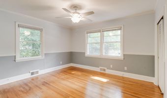 1916 Forest Dr, Camden, SC 29020