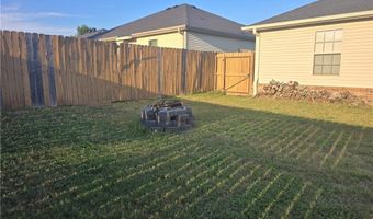 211 Colony Ct, Barling, AR 72923