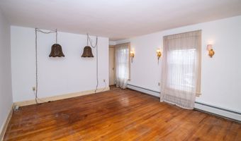 341 Tremont St, Barre, VT 05641