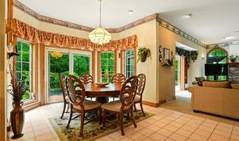 2526 Ashbrook Dr, Ashtabula, OH 44004