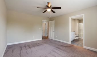 856 Ducks Lndg, Aberdeen, NC 28315