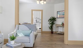18 Barney St 1, Newport, RI 02840