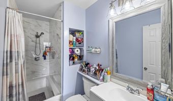 1021 LAKE SHORE Dr, Bowie, MD 20721