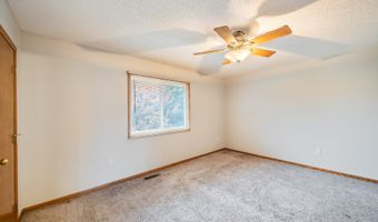 1634 Prairie Cir, Altoona, IA 50009