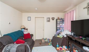 176 RAILROAD St, Lincoln, RI 02838