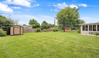 1708 Lawrence St, Bentonville, AR 72712