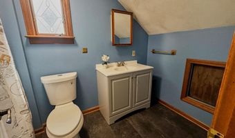 935 Gage St, Bennington, VT 05201