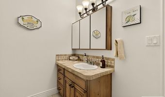 3770 Autumnwood Dr, Ammon, ID 83406