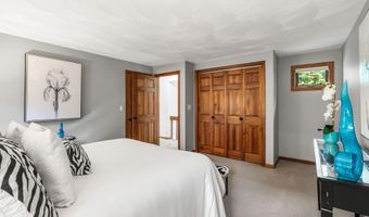 301 N Amherst Rd, Bedford, NH 03110