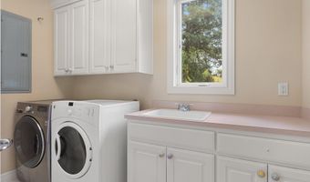 8801 SE WALNUT Dr, Amity, OR 97101