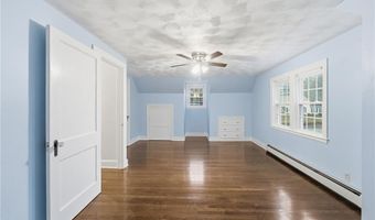 252 S Main St, Coventry, RI 02816