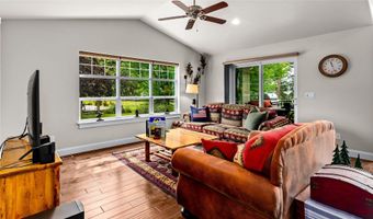28 Crossbuck Trl, Bigfork, MT 59911