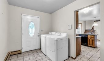 11 Phillips Mills Dr, Middletown, NJ 07748