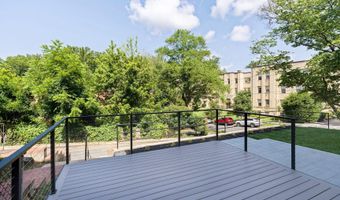 2524 41ST St NW 2, Washington, DC 20007