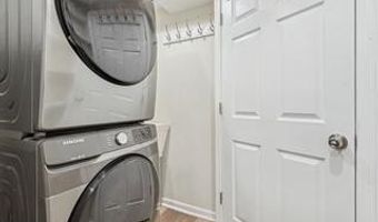 6713 RENITA Ln, Bethesda, MD 20817