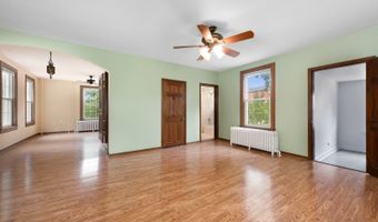 318 W Wing St, Arlington Heights, IL 60005