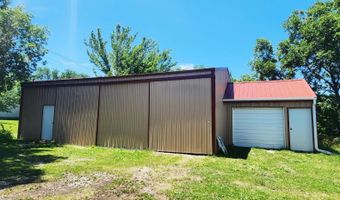 320 E Iowa St, Afton, IA 50830