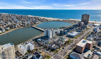 400 Deal Lake Dr 3A, Asbury Park, NJ 07712
