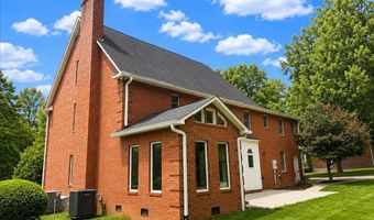 2832 Kensington St, Athens, TN 37303