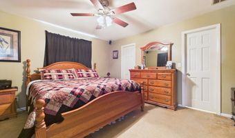 2400 Anthony Dr, Anderson, IN 46012