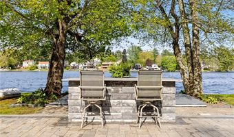 250 Shippee Plat Rd, Coventry, RI 02816