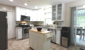 8307 SATINLEAF Ct, Bowie, MD 20715