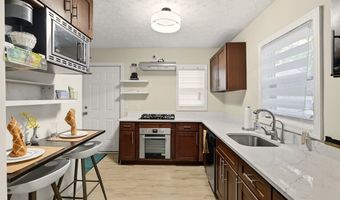 985 Peerless Ave, Akron, OH 44320