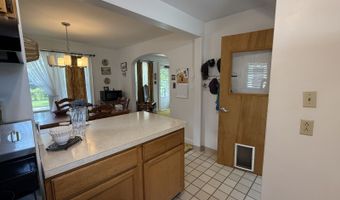 80 S May Ave, Athens, OH 45701