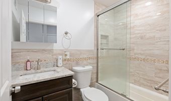 164 AVENUE B 1, Bayonne, NJ 07002