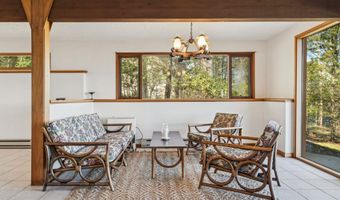 240 Black Point Rd, Alton, NH 03810