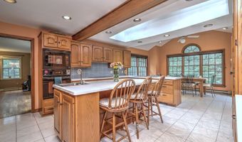 58 Anthony Ct, Bethany, CT 06524