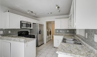 4040 Castle Cove Dr 4040, Las Vegas, NV 89108