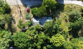 604 S Brookside Ave, Ash Grove, MO 65604