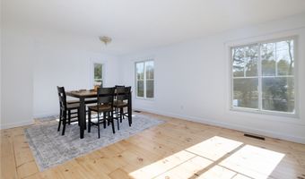 5 Pondside Pl, Cheshire, CT 06410