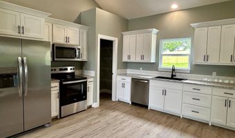 708 Martin Ave, Ava, MO 65608
