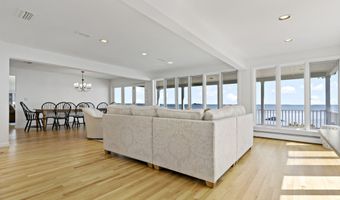 43 Shore Rd, Clinton, CT 06413