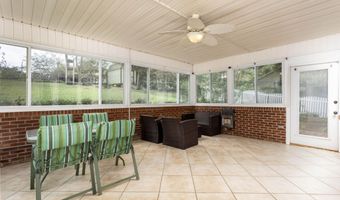 715 Carmen Dr, Athens, TN 37303