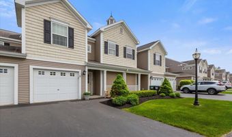 37 Governor Cir, Albany, NY 12208