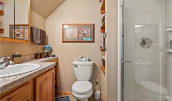49 196th St, Alden, WI 54026