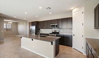 10211 W Crittenden Ln, Avondale, AZ 85392