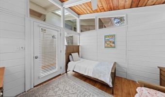110 CAROLINA St, Dewey Beach, DE 19971