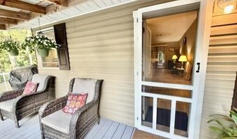 3520 NW 67th Ter, Bell, FL 32619