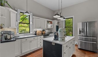 802 N Poplar St, Aberdeen, NC 28315