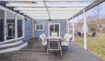 104 Sunnyside Dr, Athens, OH 45701