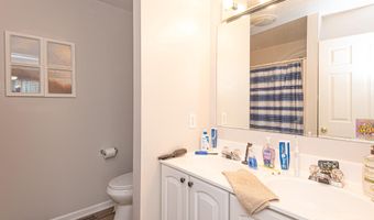 10 WINDSWEPT Dr, Berlin, MD 21811