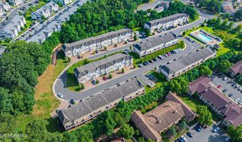 45 White Oak Ln, Aberdeen, NJ 07747